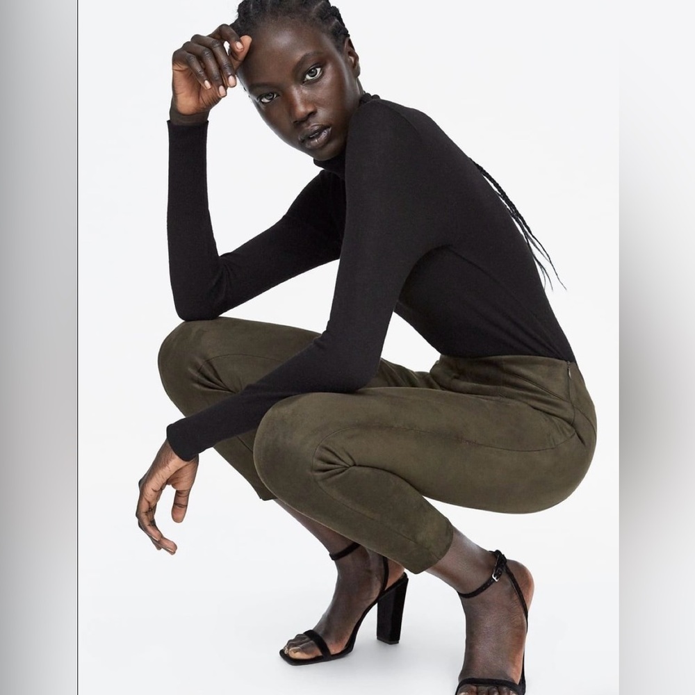 NWOT Zara Olive Green Faux Suede Leggings Size M
